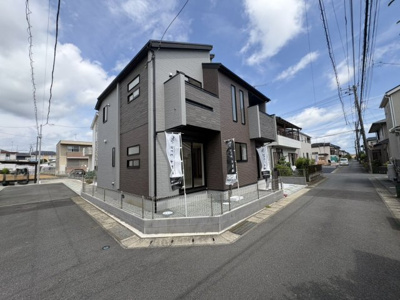 【前面道路含む現地写真】 | 秦野市鶴巻南三丁目　限定１棟　新築住宅