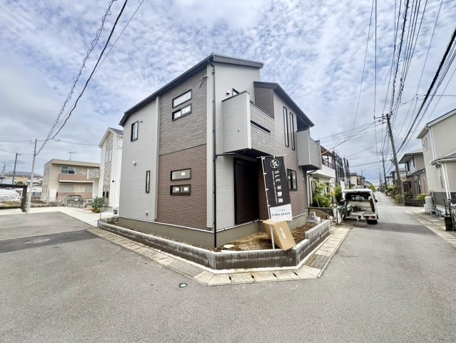 【前面道路含む現地写真】 | 秦野市鶴巻南三丁目　限定１棟　新築住宅