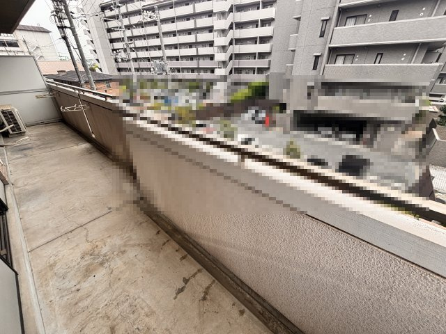 アーデンコート住吉川のバルコニー
