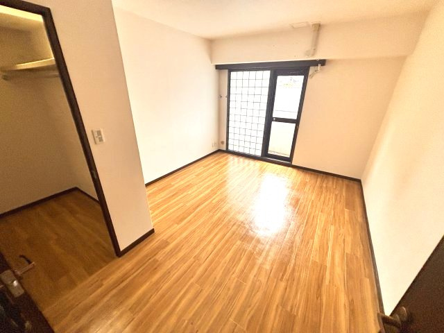 アーデンコート住吉川の居間・リビング