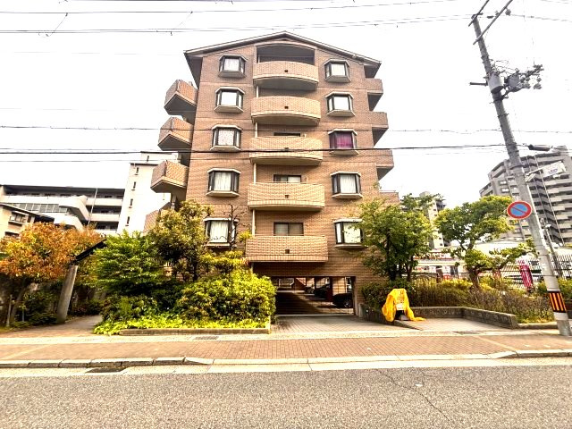 アーデンコート住吉川の外観