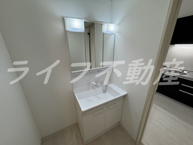 ラモーナ稲田本町の独立洗面台|朝の身支度には欠かせない独立洗面化粧台