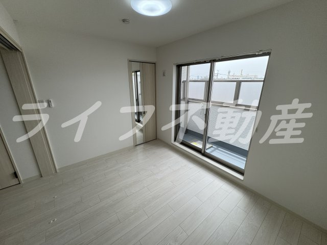 ラモーナ稲田本町の内装|明るい色調の室内です