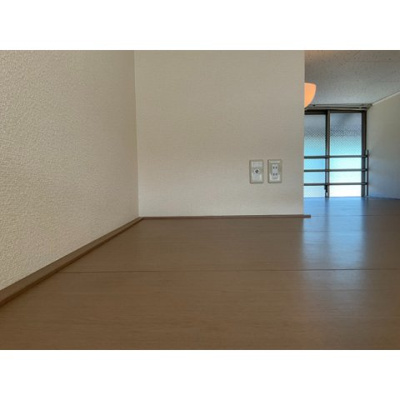 【内装】 | カーサミユキ | 明るい色調の室内です