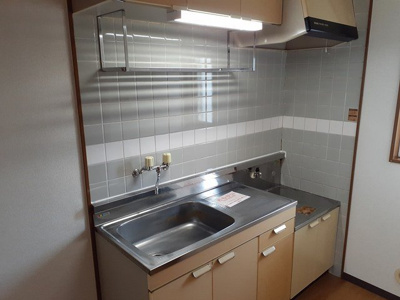 【キッチン】 | ルミエールパートⅤ | お料理しやすいキッチンです