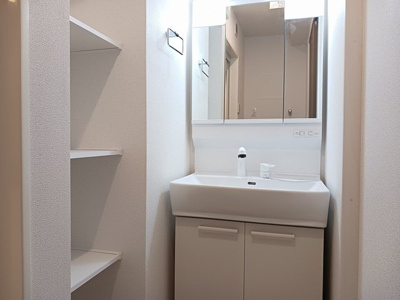 【洗面所】 | グランコートパル | 広い洗面スペース