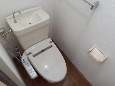 【トイレ】 | 山口ハイツ | 落ち着いた色調のトイレです