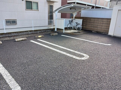 【駐車場】 | クアトロ | 駐車場です