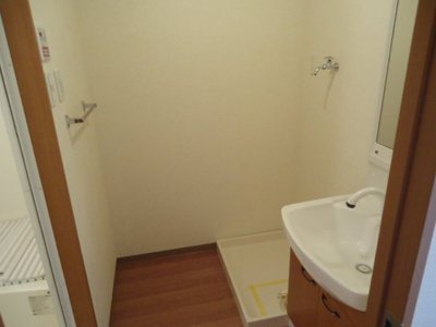 【洗面所】 | フィオレ | 脱衣所