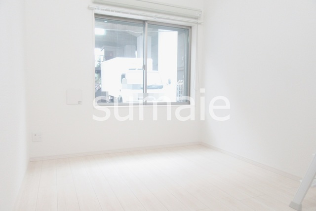 ペルラ小岩の居間・リビング|フローリングになります☆