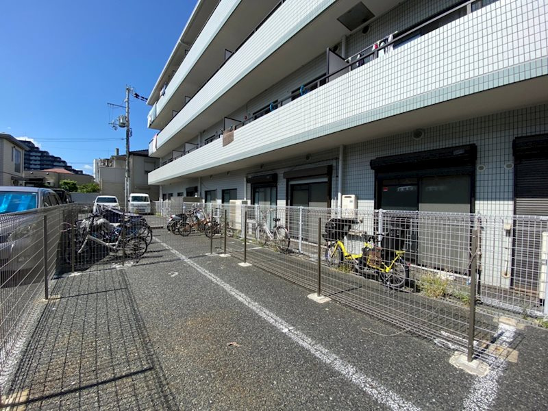 メゾン・ド・平岡２番館の外観