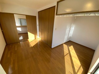ワコーレエキサイド岡本の寝室