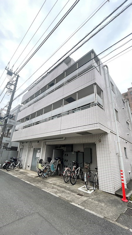 ハナブサマンションの外観