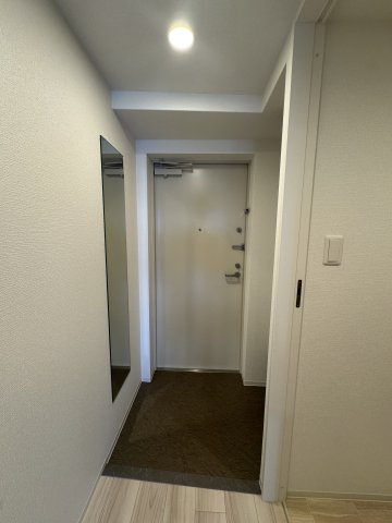 セレニテ神戸ミラクシュッドの玄関