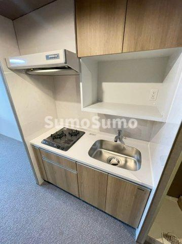 Uresidence Temmabashiのキッチン|コンパクトなキッチンで掃除もラクラク