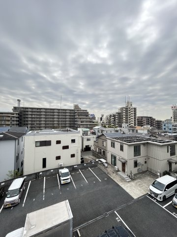 メゾン・ド・平岡２番館の展望
