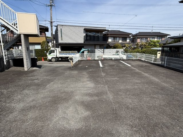 エクセル駿河台の駐車場