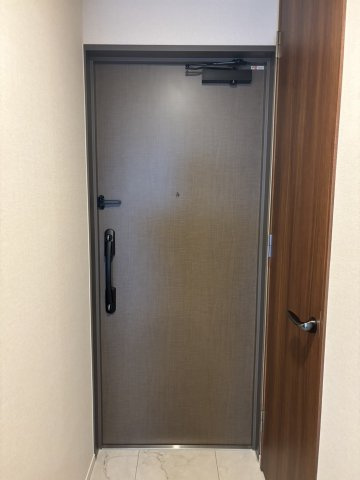 【玄関】シーズンフラッツ仙台鉄砲町