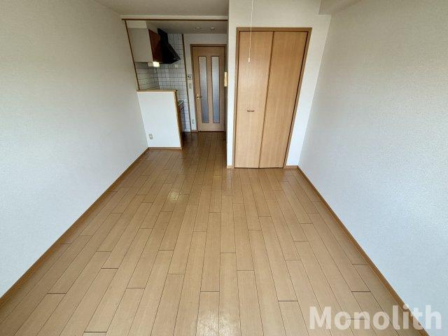 堺市南区豊田の賃貸マンションの居間・リビング