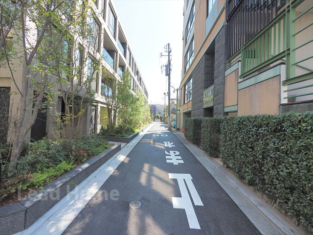 【その他】 | グランリビオ恵比寿 | 前面道路