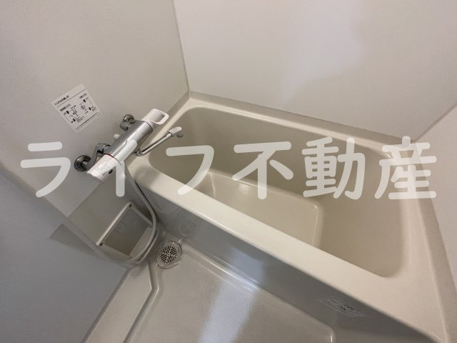 サムティ大阪GRAND EAST（S-RESIDENCE深江橋EASTⅠ）の浴室|きれいなお風呂です