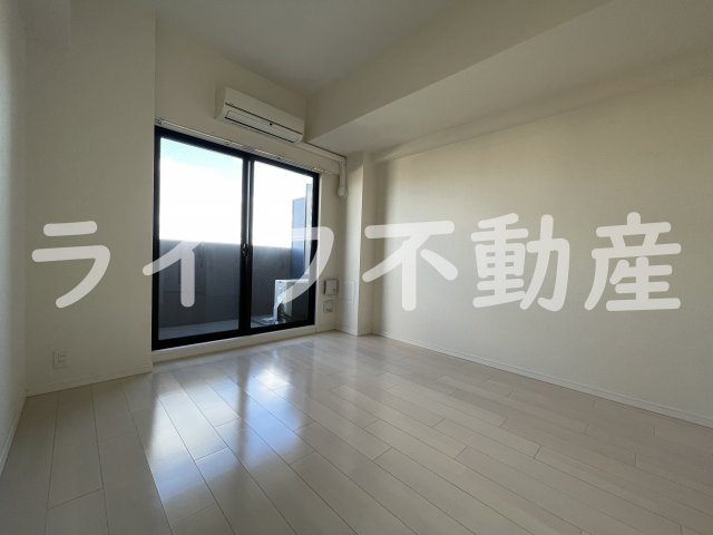 サムティ大阪GRAND EAST（S-RESIDENCE深江橋EASTⅠ）の居間・リビング|ゆったり過ごせるリビングです