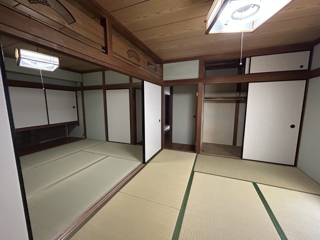阿南市津乃峰町戎山中古戸建の和室
