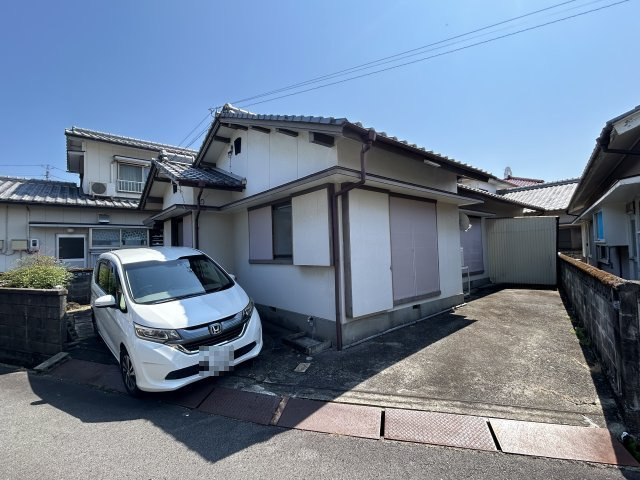 阿南市津乃峰町戎山中古戸建の外観