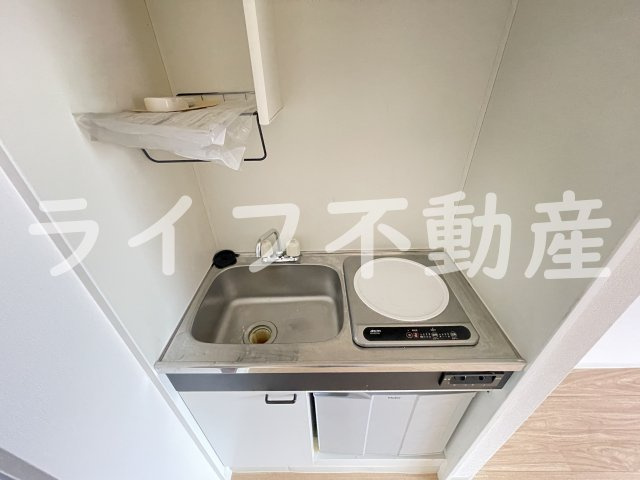 サンパールⅡのキッチン|コンパクトなキッチンで掃除もラクラク