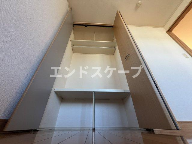 レトアフリーゼBの収納|高崎、前橋エリアのお部屋探しはエンドスケープまで！お客様の理想お聞かせ下さい♪