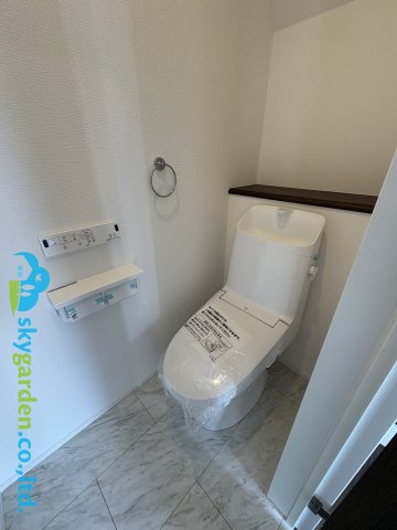 鎌倉市今泉台三丁目　新築戸建　全１棟のトイレ|清潔感のあるトイレです