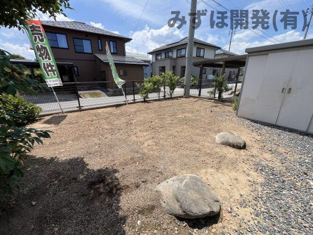 東村山郡中山町あおば5-3の庭|家庭菜園も楽しめます。倉庫も完備。