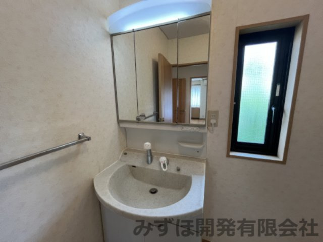 東村山郡中山町あおば5-3の独立洗面台|9/4