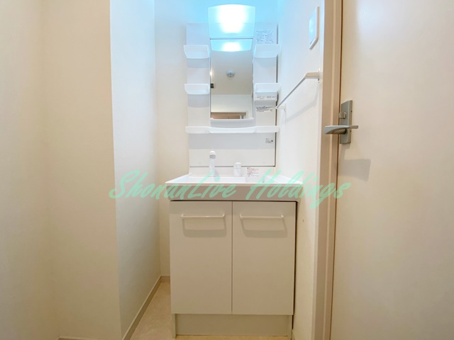 横浜市栄区笠間３丁目の賃貸マンションの洗面所|掃除のしやすい洗髪洗面台です♪