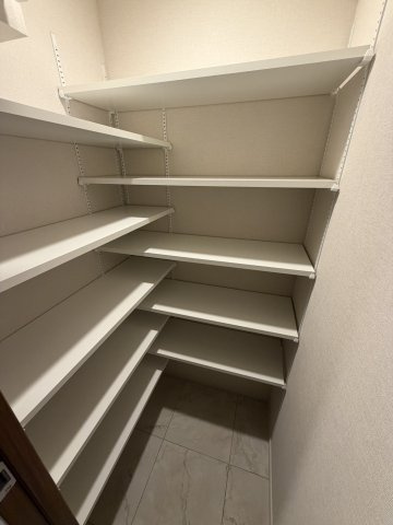 【収納】シーズンフラッツ仙台鉄砲町