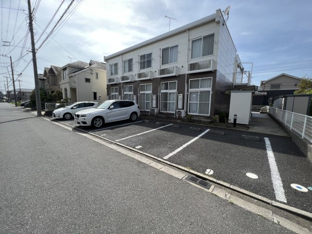 【駐車場】