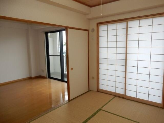 川崎市多摩区登戸の賃貸マンションの和室