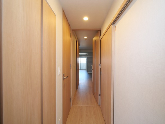 リビオメゾン新大阪の玄関