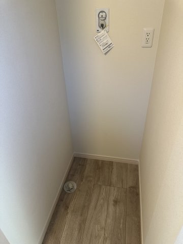 Ｈｅｉｍ　Ｋｏｍｏｒｅｌｉａのその他
