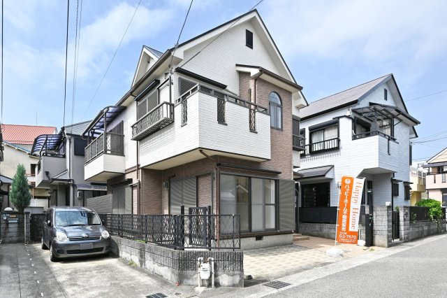 伊丹市南野１丁目中古戸建│6LDK+駐車駐輪の外観|いつでも室内の見学をしていただけます。見学をご希望の方はお気軽にお問い合わせ下さい。