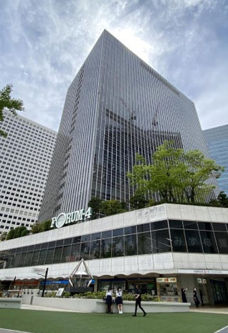 大阪市北区梅田１丁目の事務所の外観