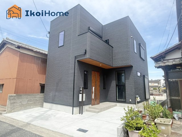 明石市大久保町江井島　新築戸建のエントランス|【ホームページに現地動画掲載中】●年中無休：当日予約可●近隣には高い建物もなく陽当り・通風良好です！
