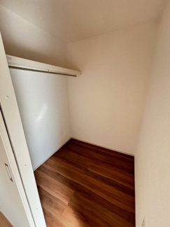 【収納】 | 廿日市市物見西1（前空駅）全2区画　NO2 | 20帖リビングにつながるシェアクローク☆1階で身支度ができる間取りが配慮されています。