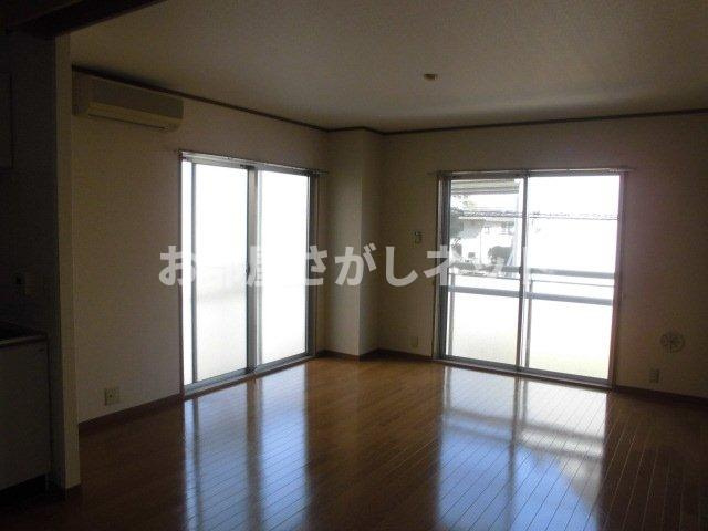 メルベイユⅡの居間・リビング