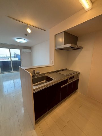アクシア西本町のキッチン|※別のお部屋の参考写真です