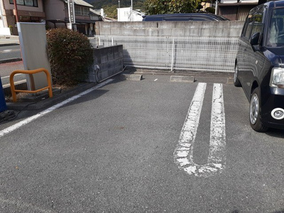 【駐車場】 | モンテメール | 駐車場完備です