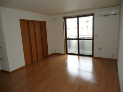 【居間・リビング】 | ウィンズパレス雅 | リビング