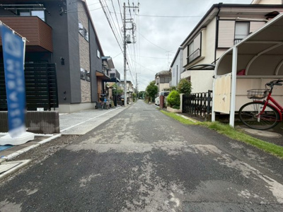 【前面道路含む現地写真】 | 立川市幸町6丁目　新築戸建　【全1棟】