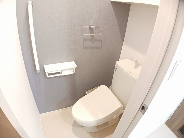 グラン・アルベロ　Ａのトイレ|ゆったりとした空間のトイレです