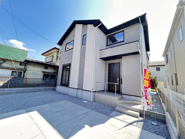 【LIGARE】小山市城東 第10期 全1棟の駐車場|〇駐車場〇
お車3台並列駐車可能！駐車が苦手なママにも嬉しい前面６ｍ道路に面した住まい。
お車でのお客様も安心してお招きで決ます☆
※2026年4月撮影